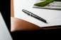 Preview: Schreibunterlage mit 4 Ecken + Papierblock PREMIUM LEDER BOXCALF cuoiobraun (glatt)