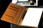 Preview: Schreibmappe DIN A5, incl. Memoblock CAMBRIDGE Top Grain Leder mit heller Kontrastnaht hellbraun