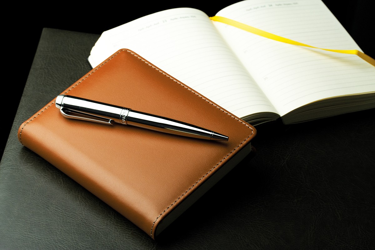 3 Jahreskalender (vergleichend) PREMIUM LEDER BOXCALF cuoiobraun (glatt)