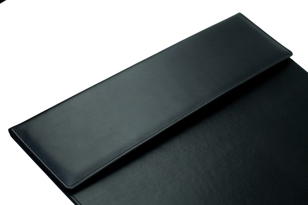 Schreibunterlage 65x45 mit Klappleiste inkl. Block + Kalender 25/26 PREMIUM LEDER BOXCALF schwarz (glatt)