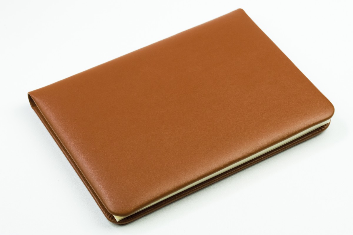 Adressbuch DIN A6+ (gebunden) | Echtleder | BOXCALF hellbraun