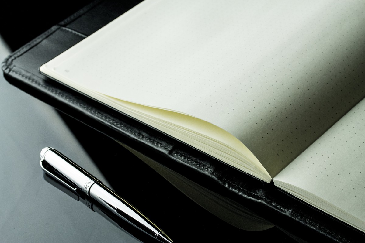 Notizbuch DIN A4+ | Echtleder | BOXCALF schwarz