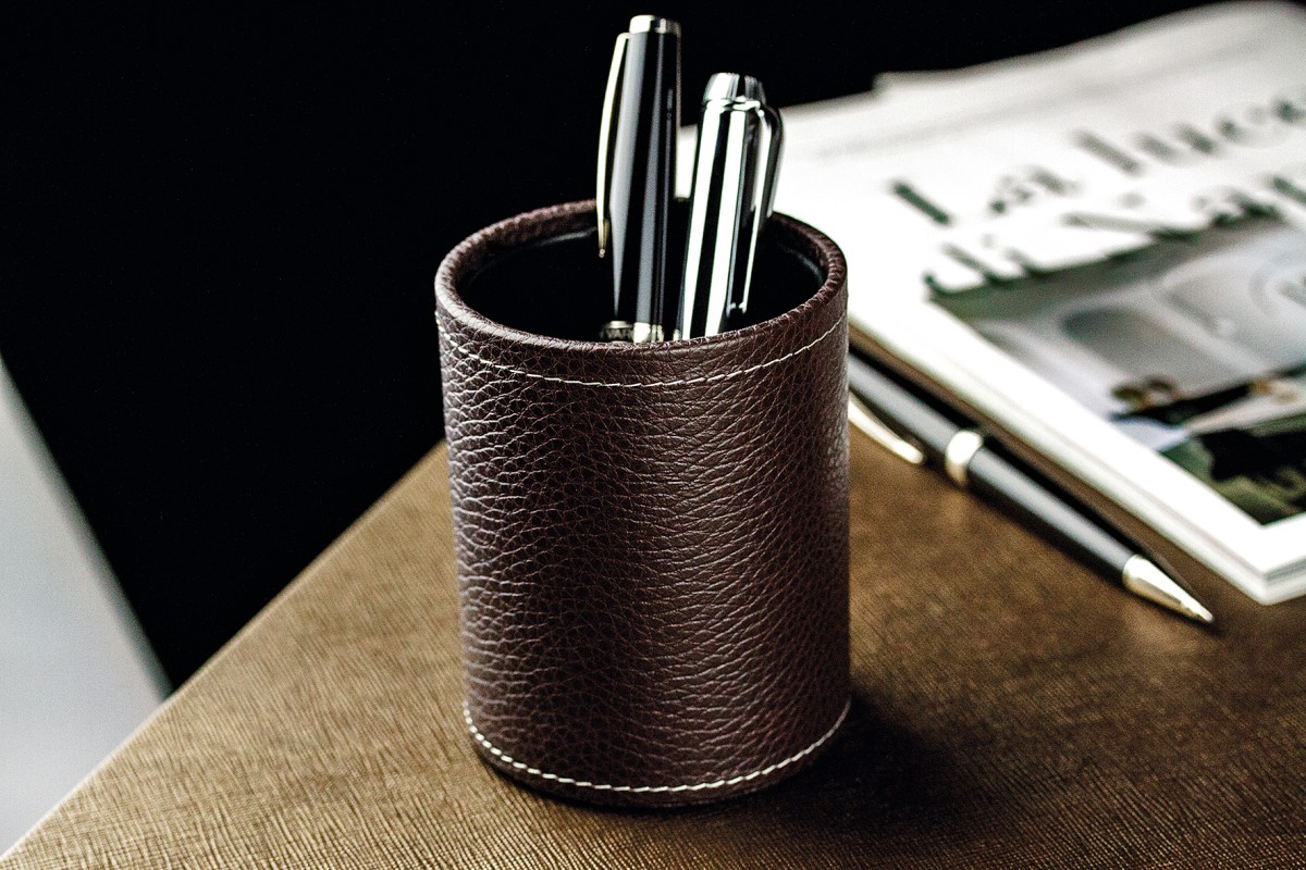 Stifteköcher PREMIUM LEDER SOFT GRAIN dunkelbraun (genarbt)