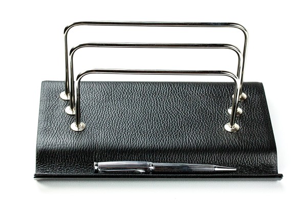 Briefständer mit Stifteablage PREMIUM LEDER SOFT GRAIN schwarz (genarbt)