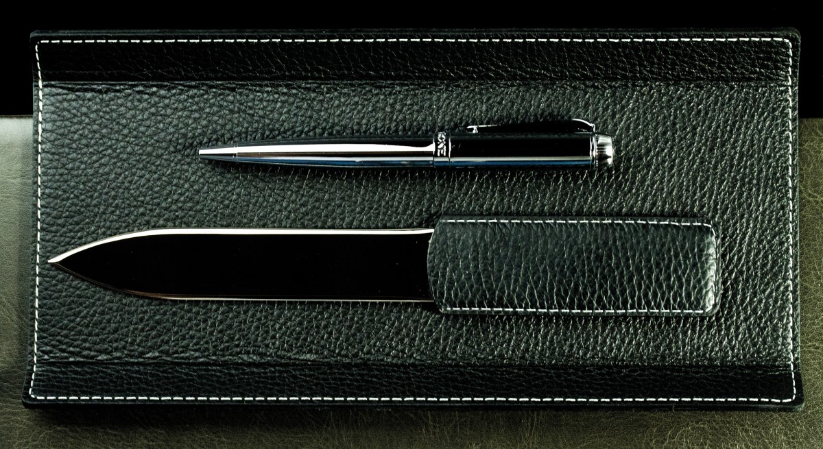 Brieföffner PREMIUM LEDER SOFTGRAIN schwarz (genarbt)