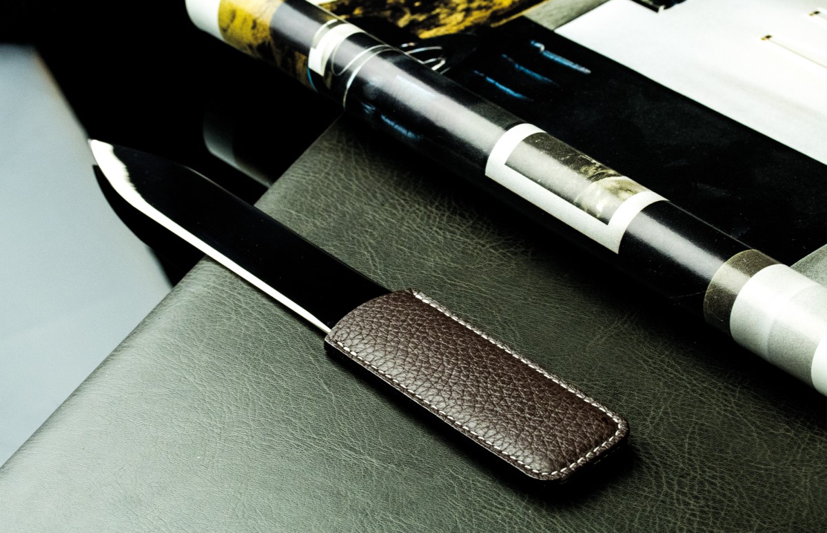 Brieföffner PREMIUM LEDER SOFTGRAIN dunkelbraun (genarbt)