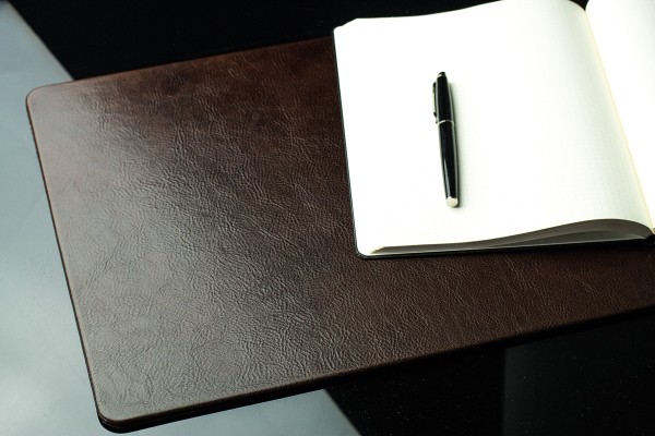 Preview: Schreibunterlage "Sekretär" 33 x 50 cm PREMIUM LEDER VINTAGE Anilin marronebraun