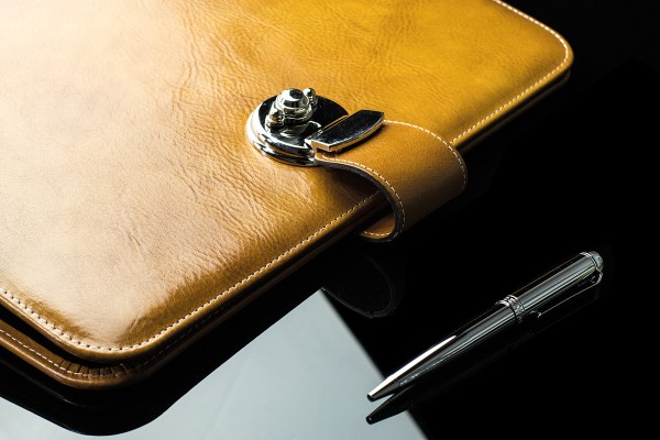 Preview: Dokumentenmappe DIN A4 / DIN A4+ mit Ringmechanik & Schloss | Echtleder | VINTAGE hellbraun