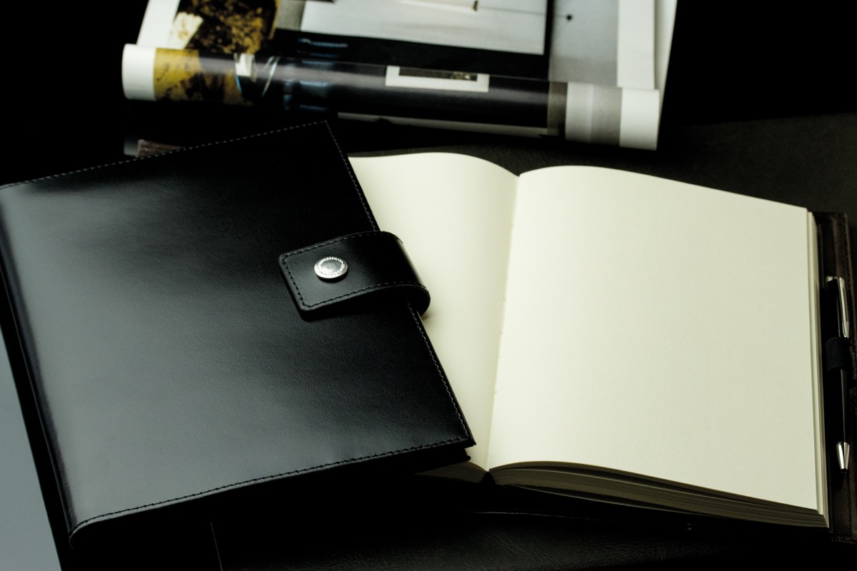 Notizbuch DIN A5 mit Druckknopf | Echtleder | CAMBRIDGE schwarz