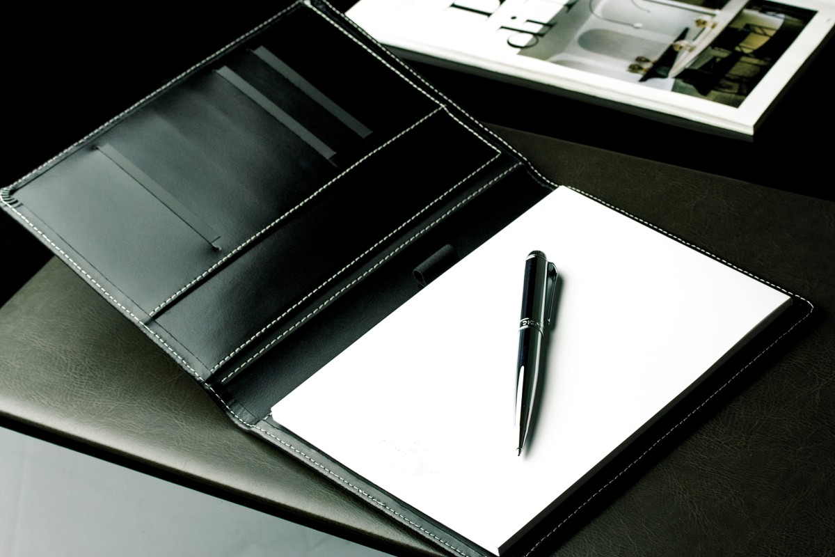 Schreibmappe DIN A5, incl. Memoblock CAMBRIDGE Top Grain Leder mit heller Kontrastnaht schwarz