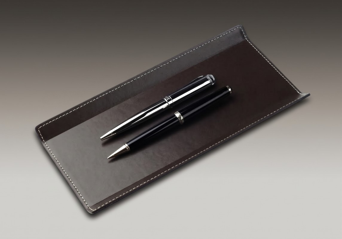 Federschale CAMBRIDGE Top Grain Rindspaltleder mit heller Kontrastnaht dunkelbraun