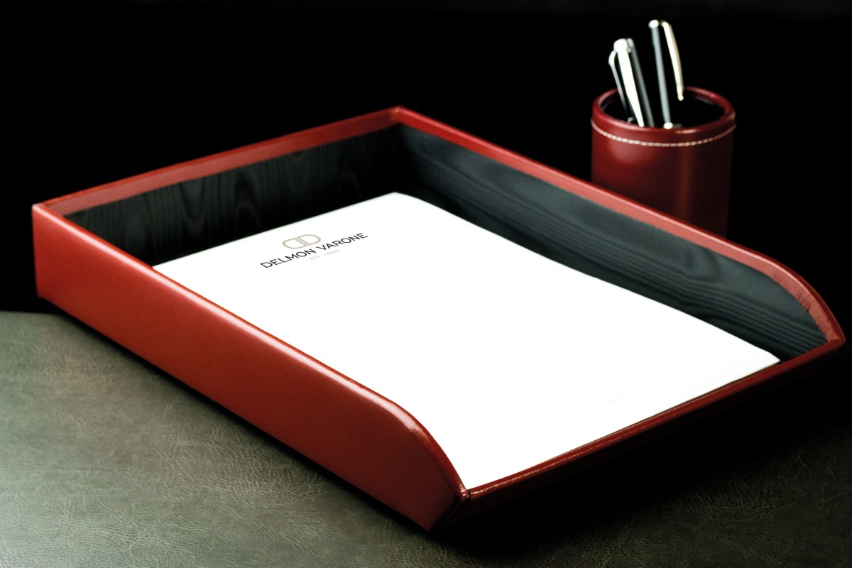 Briefablagekorb für DIN A4 CAMBRIDGE Top Grain Rindspaltleder rot