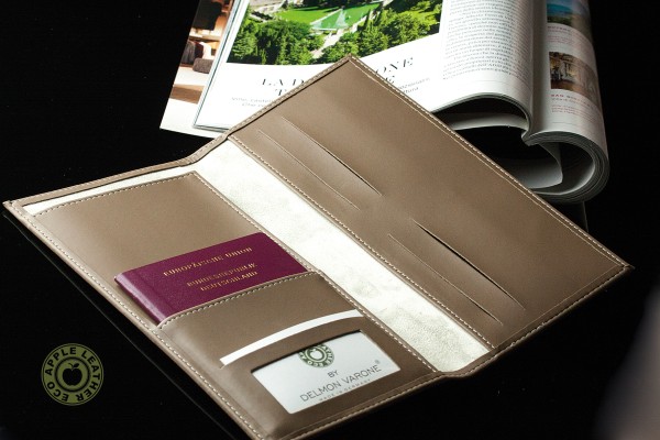 Reisebrieftasche mit RFID Schutz in Lederimitat ECO APPLE LEATHER braun