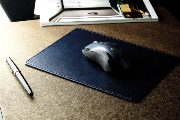 Mousepad aus veganem Lederimitat blau  - made in Germany