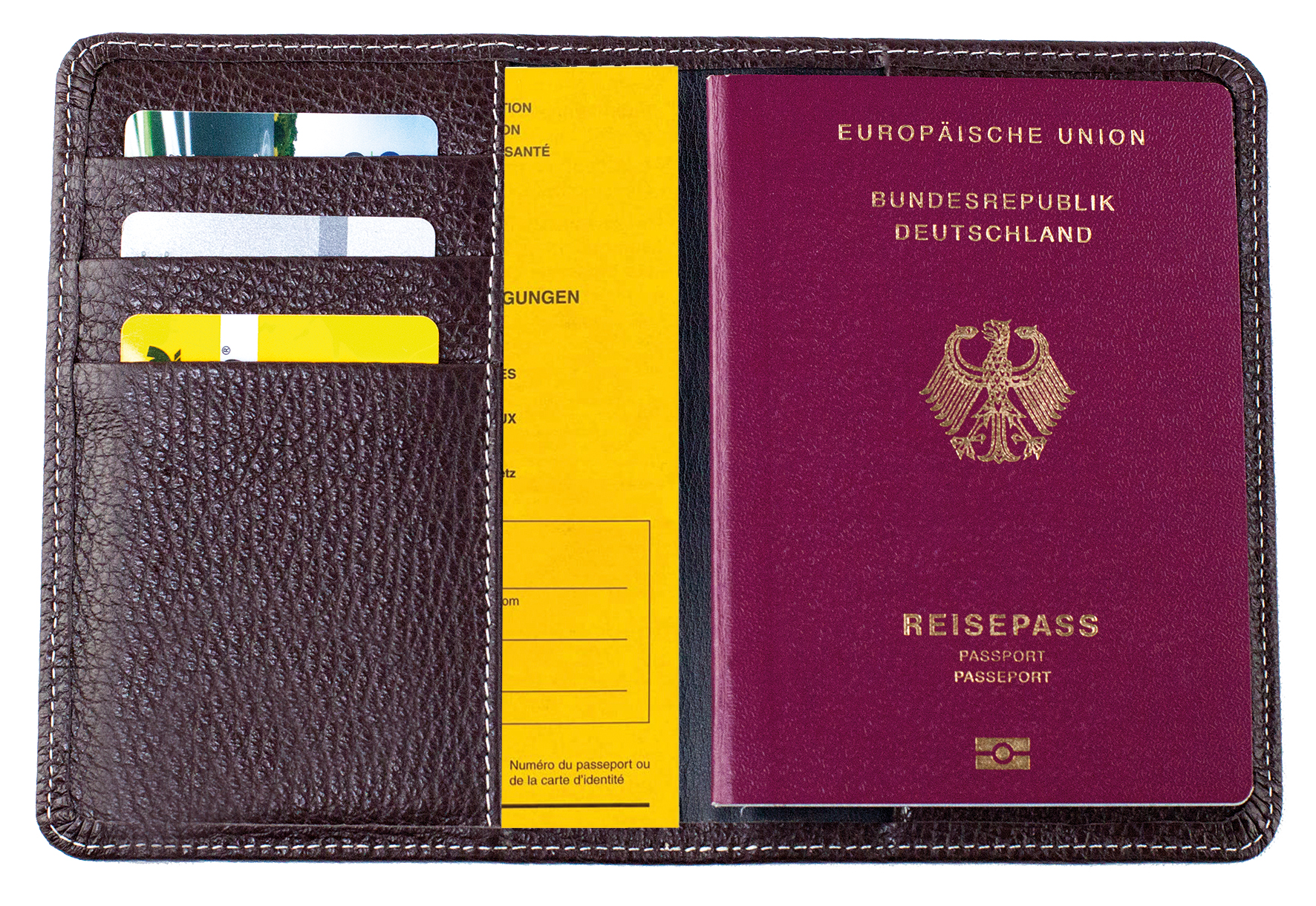 Braun RFID-blockierendes Reisepass-Etui Leder Basics