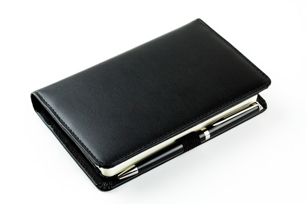 Pocket Kalenderbuch DIN A6 2026 PREMIUM LEDER BOXCALF schwarz (glatt)