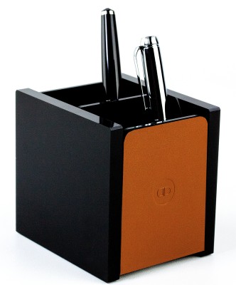 Stifteköcher DUO - ACRYL schwarz Kombination mit PREMIUM LEDER BOXCALF cuoiobraun (glatt)
