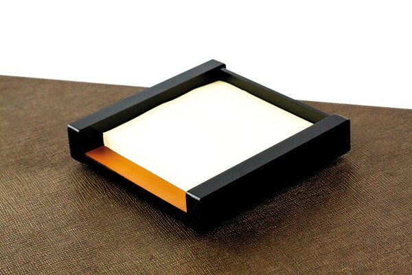 Haftnotiz Post It Spender - ACRYL schwarz Kombination mit PREMIUM LEDER BOXCALF hellbraun (glatt)