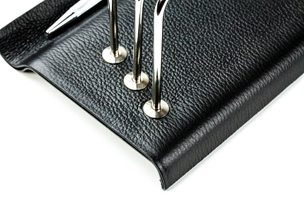 Briefständer mit Stifteablage PREMIUM LEDER SOFT GRAIN schwarz (genarbt)