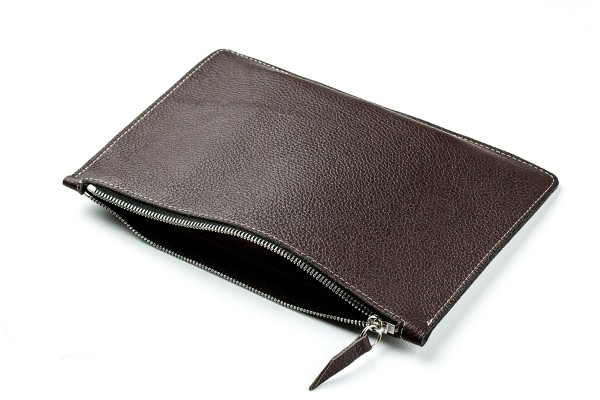 Pouch - Zipper Tasche - Banktasche PREMIUM LEDER SOFT GRAIN dunkelbraun (genarbt)