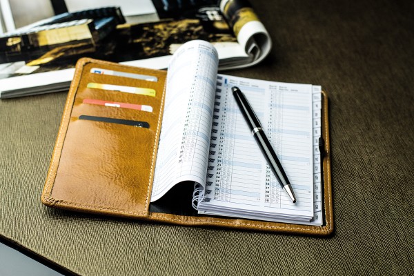 Taschenkalender mit Spiralbindung 2025 + 2026 in PREMIUM LEDER VINTAGE Anilin cuoiobraun