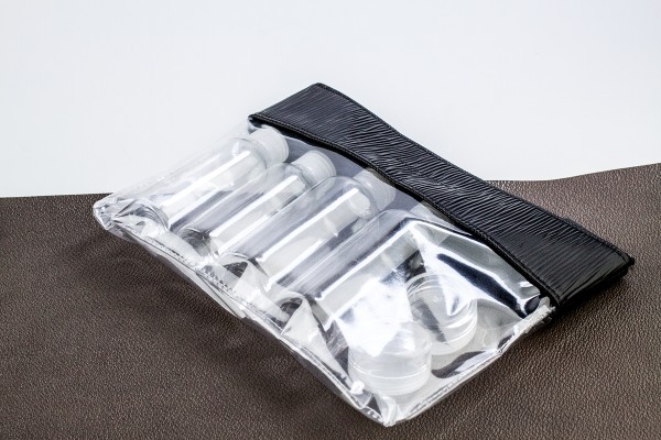 Flugbeutel mit Inhalt PREMIUM LEDER MANHATTAN schwarz mit Paglia Narbung