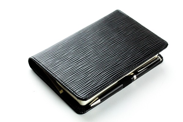 Pocket Kalenderbuch DIN A6 2026 PREMIUM LEDER MANHATTAN schwarz mit Paglia Narbung