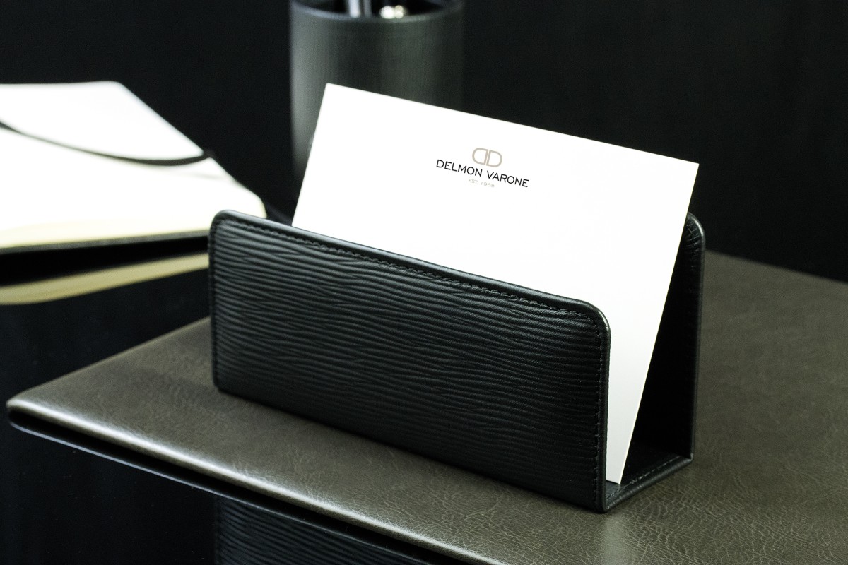 Briefständer PREMIUM LEDER Manhattan schwarz mit PAGLIA Narbung