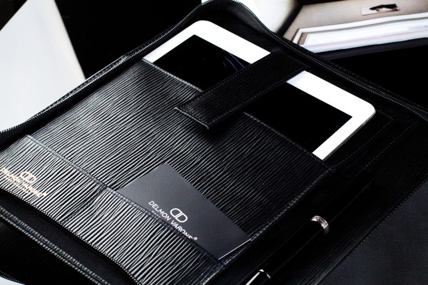 RV-Kalenderbuch DIN B5 mit Tablet Computer Fach für das Jahr 2025 PREMIUM LEDER MANHATTAN Paglia schwarz