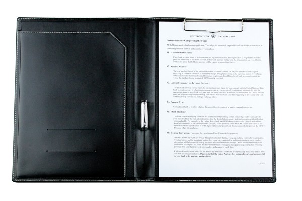 Klemmbrettmappe DIN A4 mit Blockklemme in CAMBRIDGE Top Grain Rindspaltleder mit heller Kontrastnaht schwarz