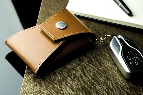 Design Schlüsseletui mit 2 Schlüsselketten CAMBRIDGE Top Grain Leder hellbraun