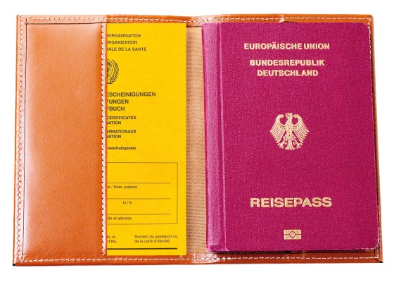 Reisepass / Impfausweis Etui CAMBRIDGE Top Grain Rindspaltleder mit heller Kontrastnaht hellbraun