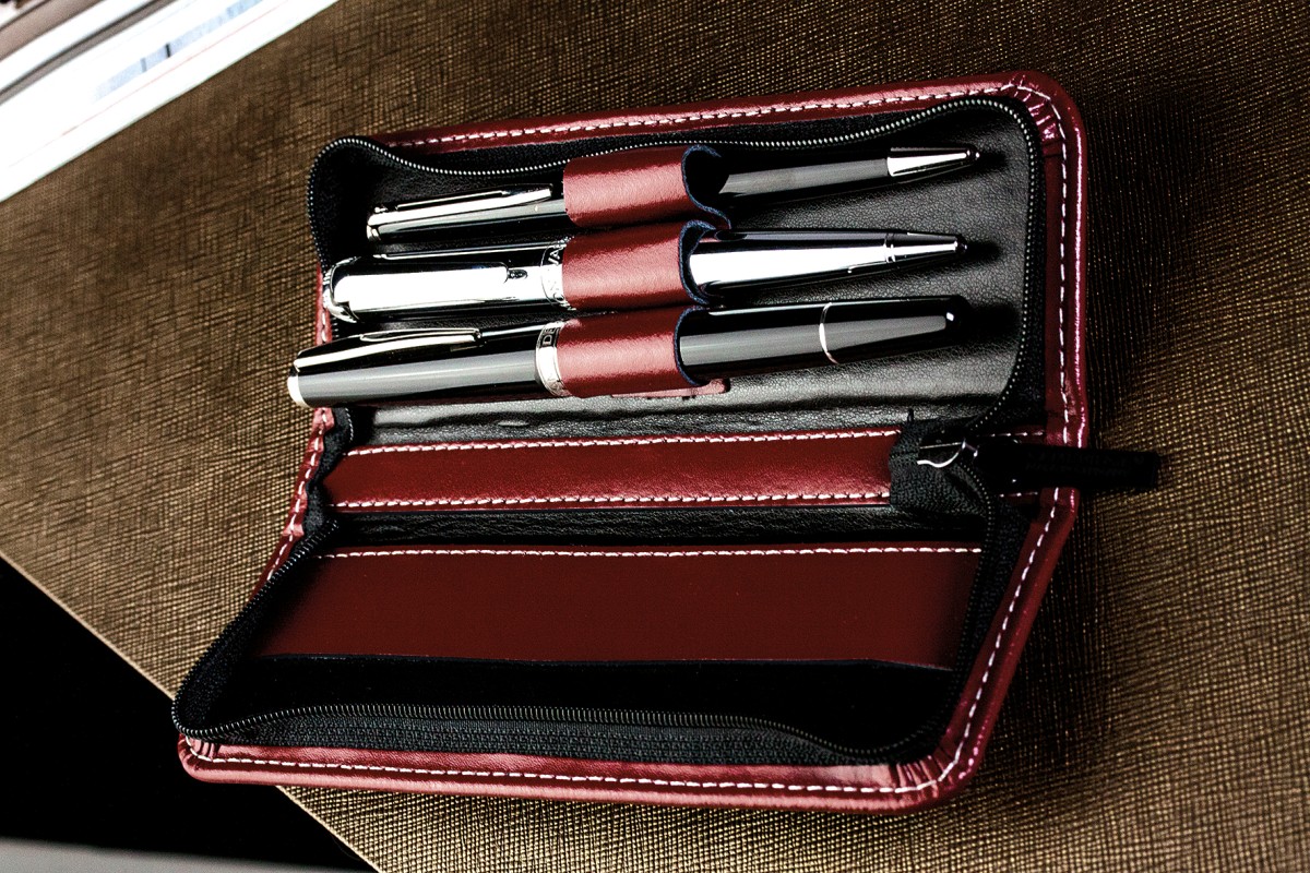 RV-Schreibgeräteetui TRIO - CAMBRIDGE Top Grain Leder - rot
