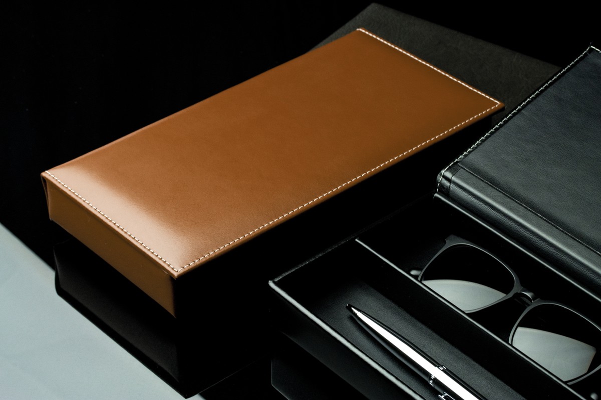 Ablagekasten mit Deckel CAMBRIDGE Top Grain Rindspaltleder hellbraun