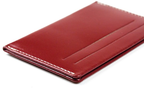 Kartenetui slim fit CAMBRIDGE Top Grain Rindspaltleder mit heller Kontrastnaht rot
