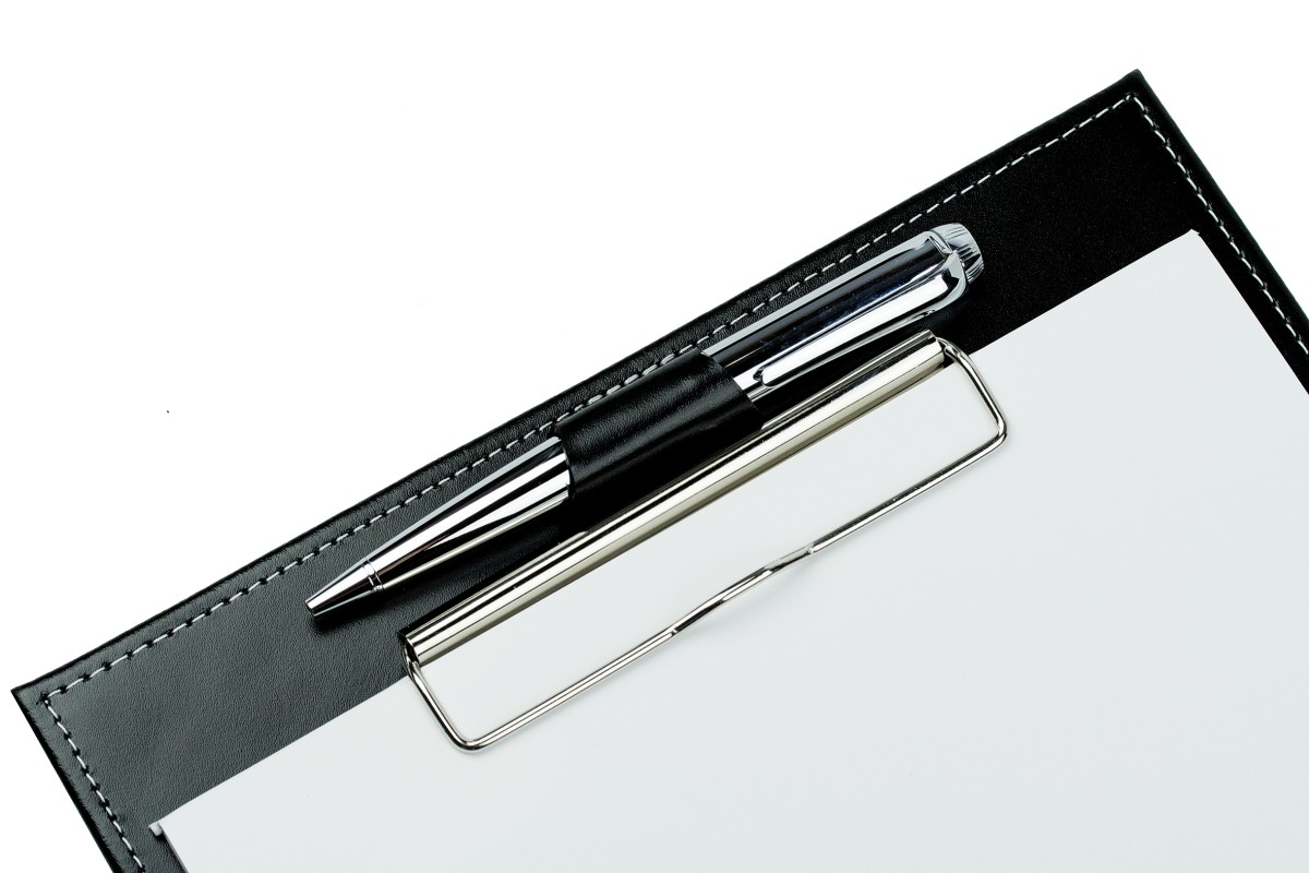 Klemmbrett DIN A4 mit Blockklemme in CAMBRIDGE Top Grain Rindspaltleder schwarz