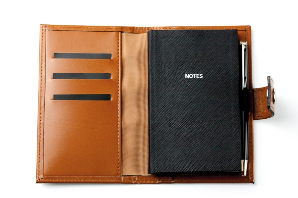 Pocket Notizbuch "NOTES" (auswechselbar) mit Druckknopf, CAMBRIDGE Top Grain Leder hellbraun