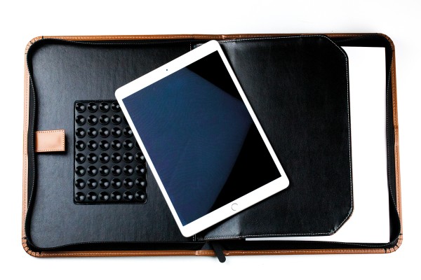 Manager Orgamappe DIN A4 mit Tablethalterung und optionaler Zubehörtasche CAMBRIDGE Top Grain Leder hellbraun