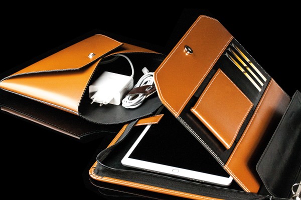Manager Orgamappe DIN A4 mit Tablethalterung und optionaler Zubehörtasche CAMBRIDGE Top Grain Leder hellbraun