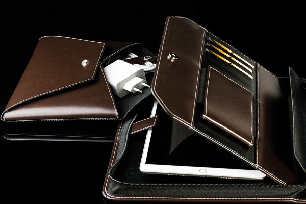Manager Orgamappe DIN A4 mit Tablethalterung und optionaler Zubehörtasche CAMBRIDGE Top Grain Leder dunkelbraun