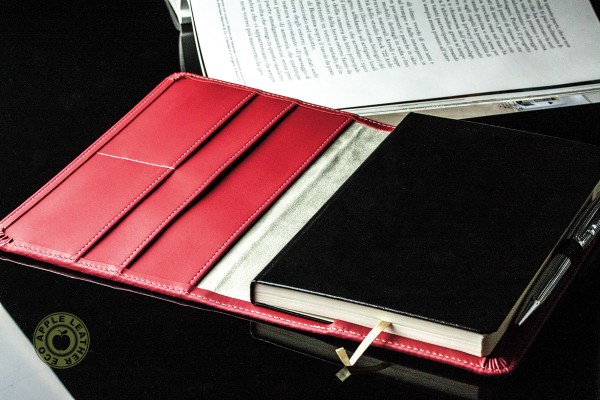 Notizbuch cirka DIN A5 Lederimitat ECO APPLE LEATHER rot