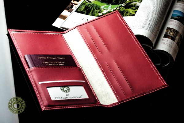 Reisebrieftasche mit RFID Schutz in Lederimitat ECO APPLE LEATHER rot