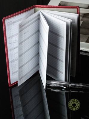 Leporello Faltkalender 2025 + 2026 in ECO APPLE LEATHER Lederimitat rot