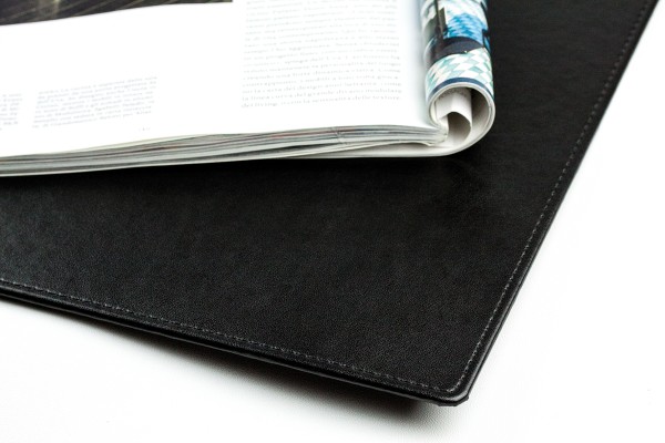 Exclusive Schreibunterlage  60 x 40 cm aus veganem Lederimitat schwarz - made in Germany