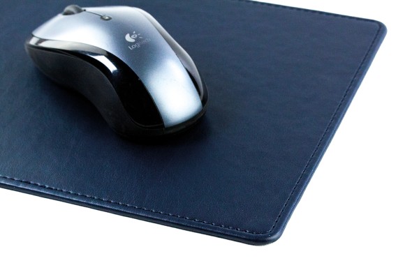 Mousepad aus veganem Lederimitat blau  - made in Germany