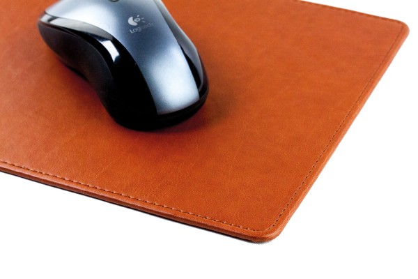 Mousepad aus veganem Lederimitat hellbraun  - made in Germany