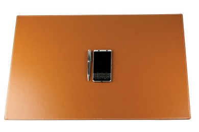 Schreibunterlage XXL 50 x 70, CAMBRIDGE Top Grain Rindspaltleder mit heller Kontrastnaht, hellbraun