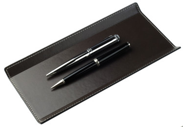 Federschale CAMBRIDGE Top Grain Rindspaltleder mit heller Kontrastnaht dunkelbraun