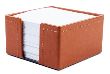 Zettelkasten mit 500 Blatt Papier in veganem PU Lederimitat NOVAPELL hellbraun